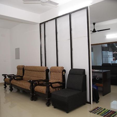Meghna Residency Hotel Thiruvananthapuram Kültér fotó