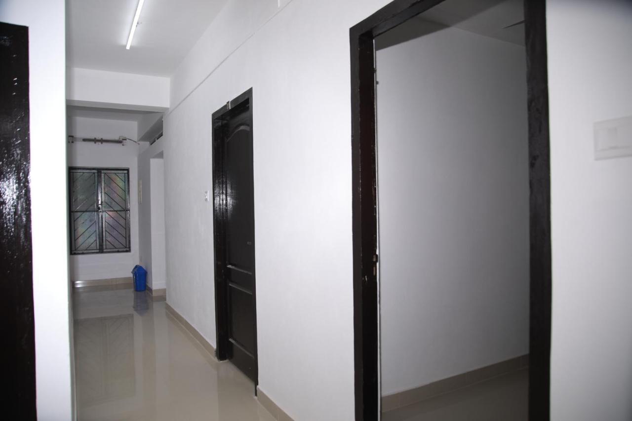 Meghna Residency Hotel Thiruvananthapuram Kültér fotó