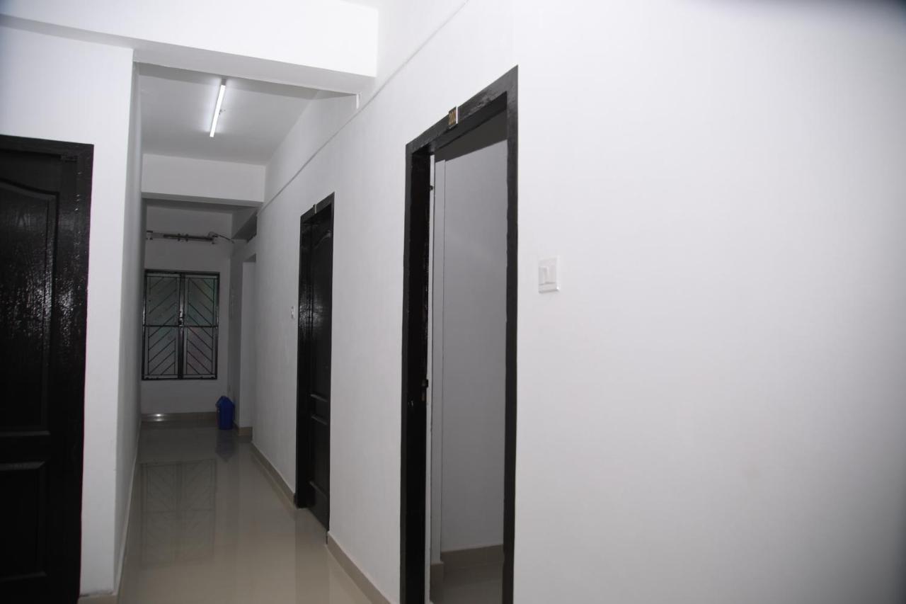 Meghna Residency Hotel Thiruvananthapuram Kültér fotó