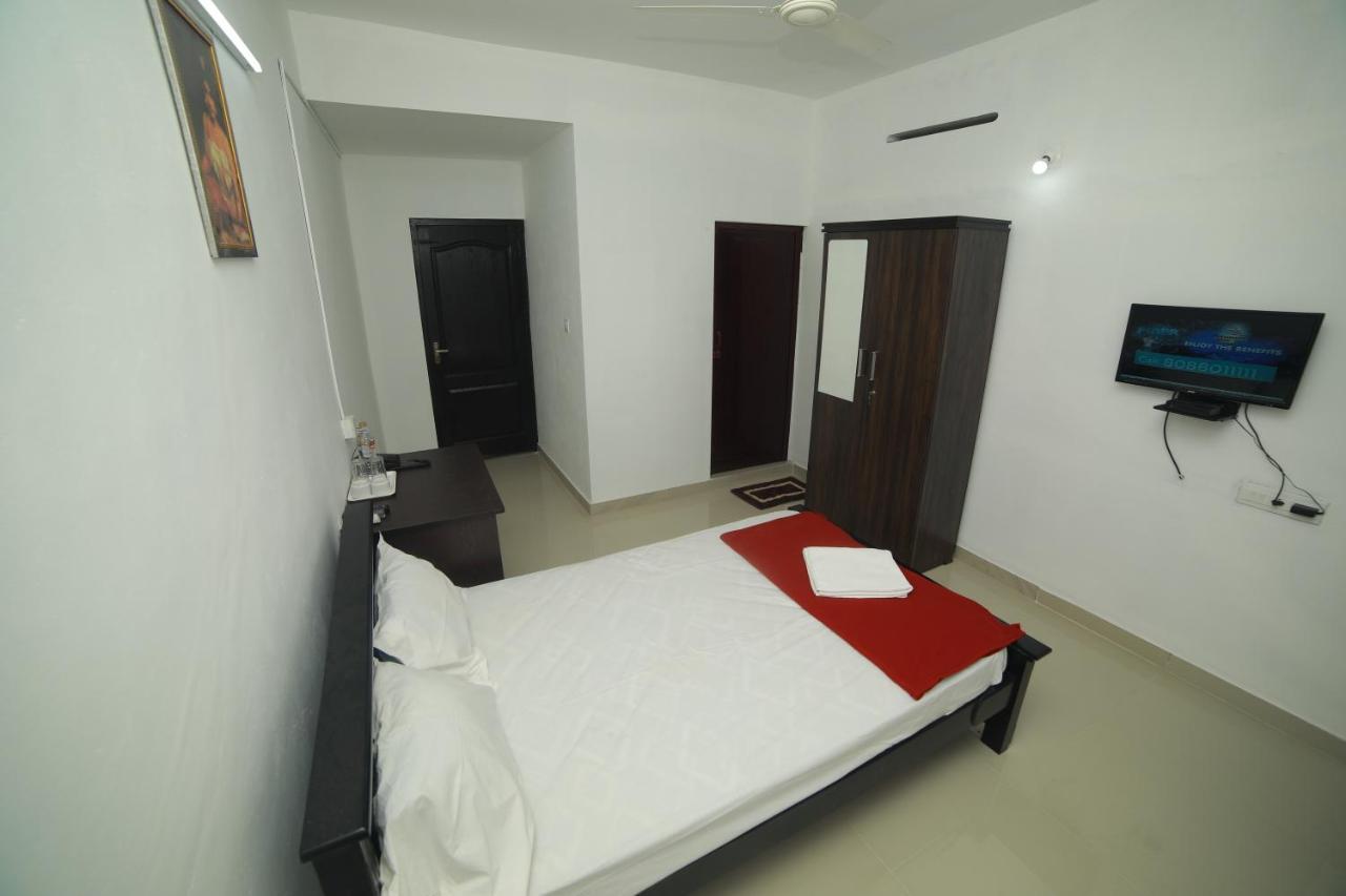 Meghna Residency Hotel Thiruvananthapuram Kültér fotó