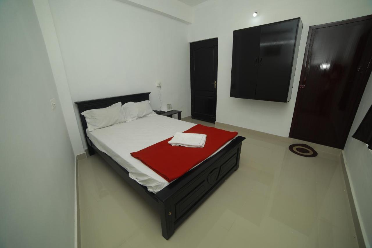 Meghna Residency Hotel Thiruvananthapuram Kültér fotó