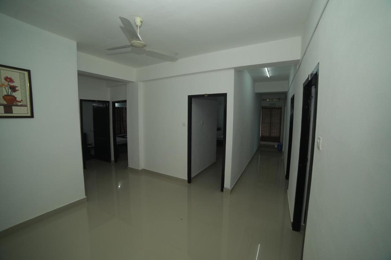 Meghna Residency Hotel Thiruvananthapuram Kültér fotó