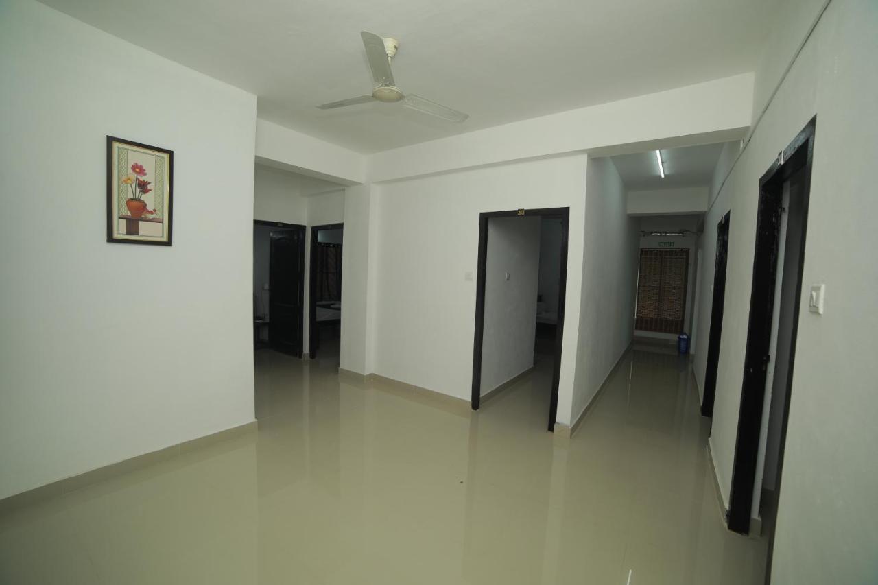Meghna Residency Hotel Thiruvananthapuram Kültér fotó