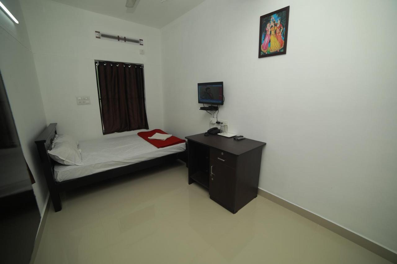 Meghna Residency Hotel Thiruvananthapuram Kültér fotó