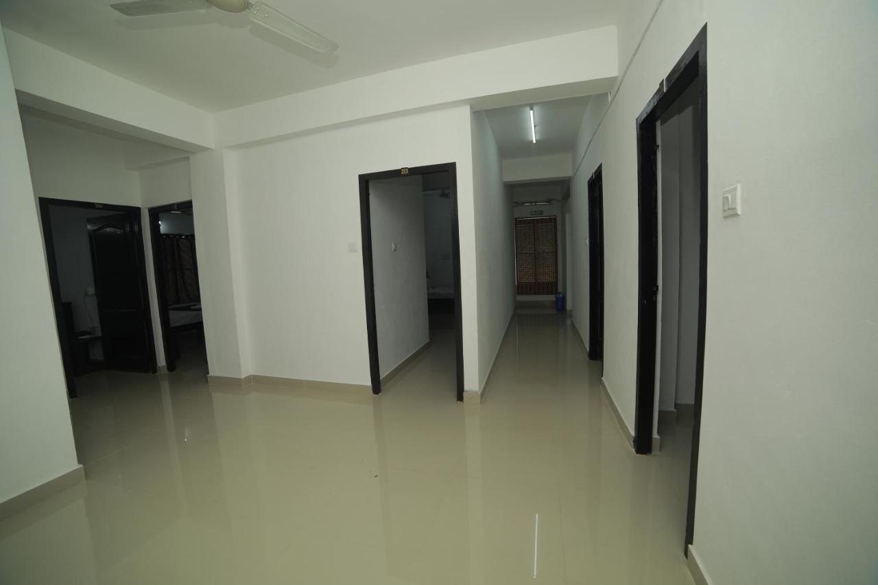 Meghna Residency Hotel Thiruvananthapuram Kültér fotó