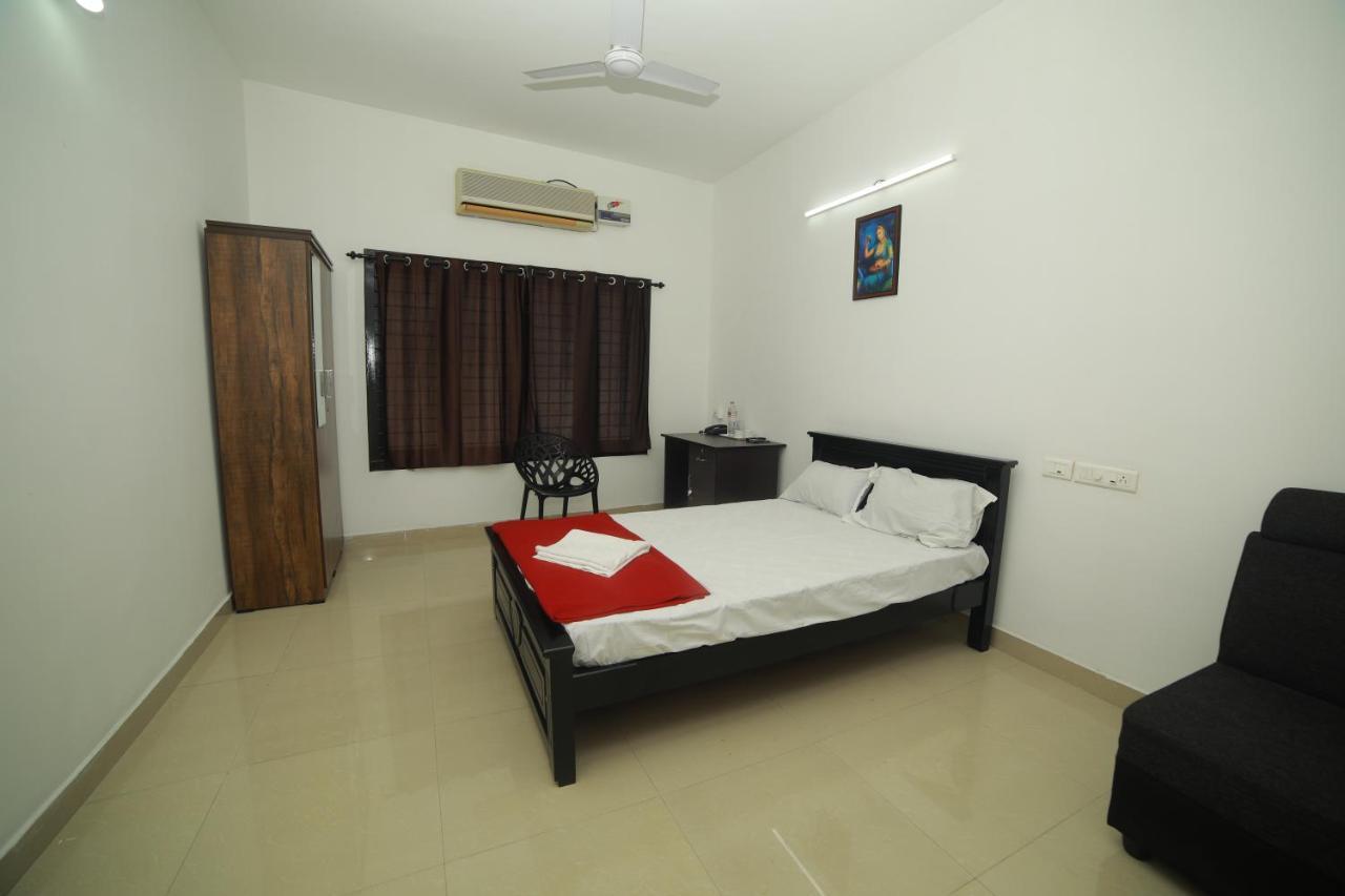 Meghna Residency Hotel Thiruvananthapuram Kültér fotó